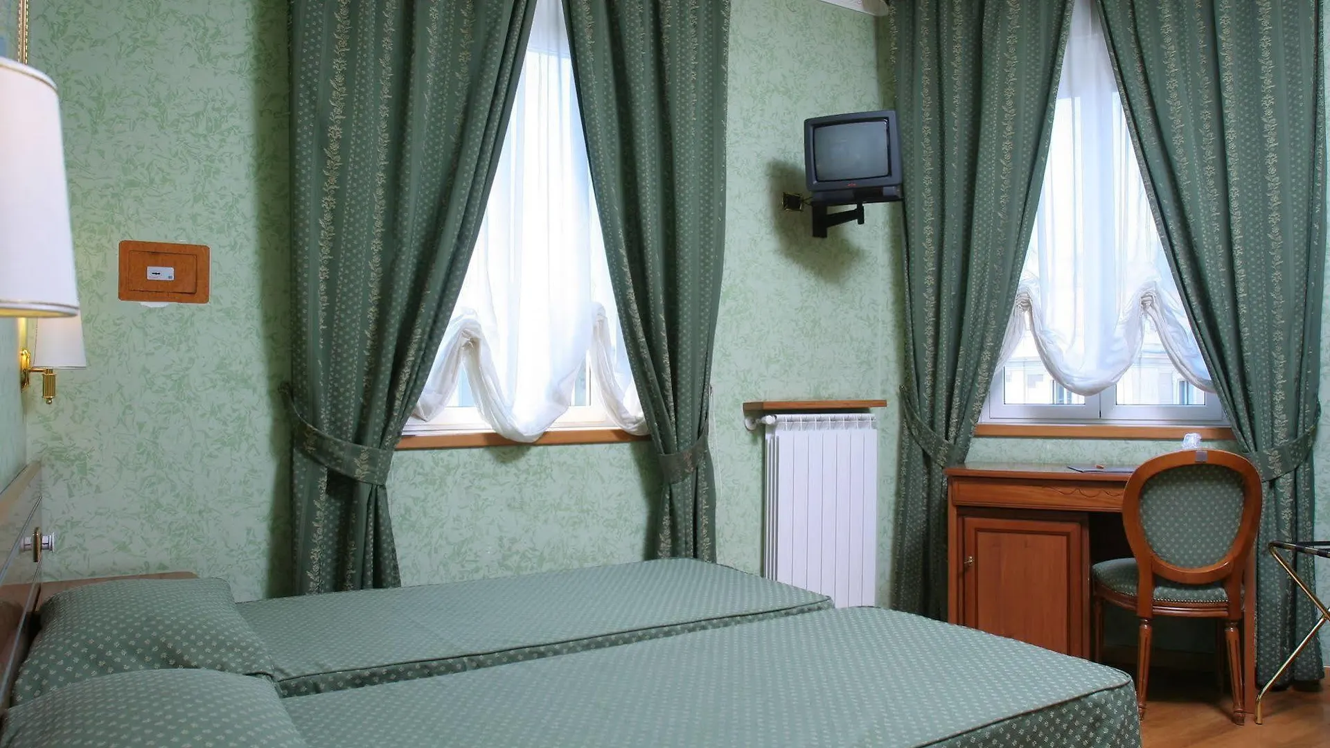 Hotel Fellini Ρώμη