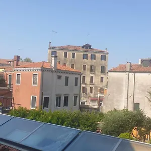snc1018-modern-boutique-apartment-venice.hotelinveneto.com/