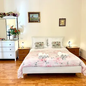 loft-florentia.it-tuscanyhotel.com/