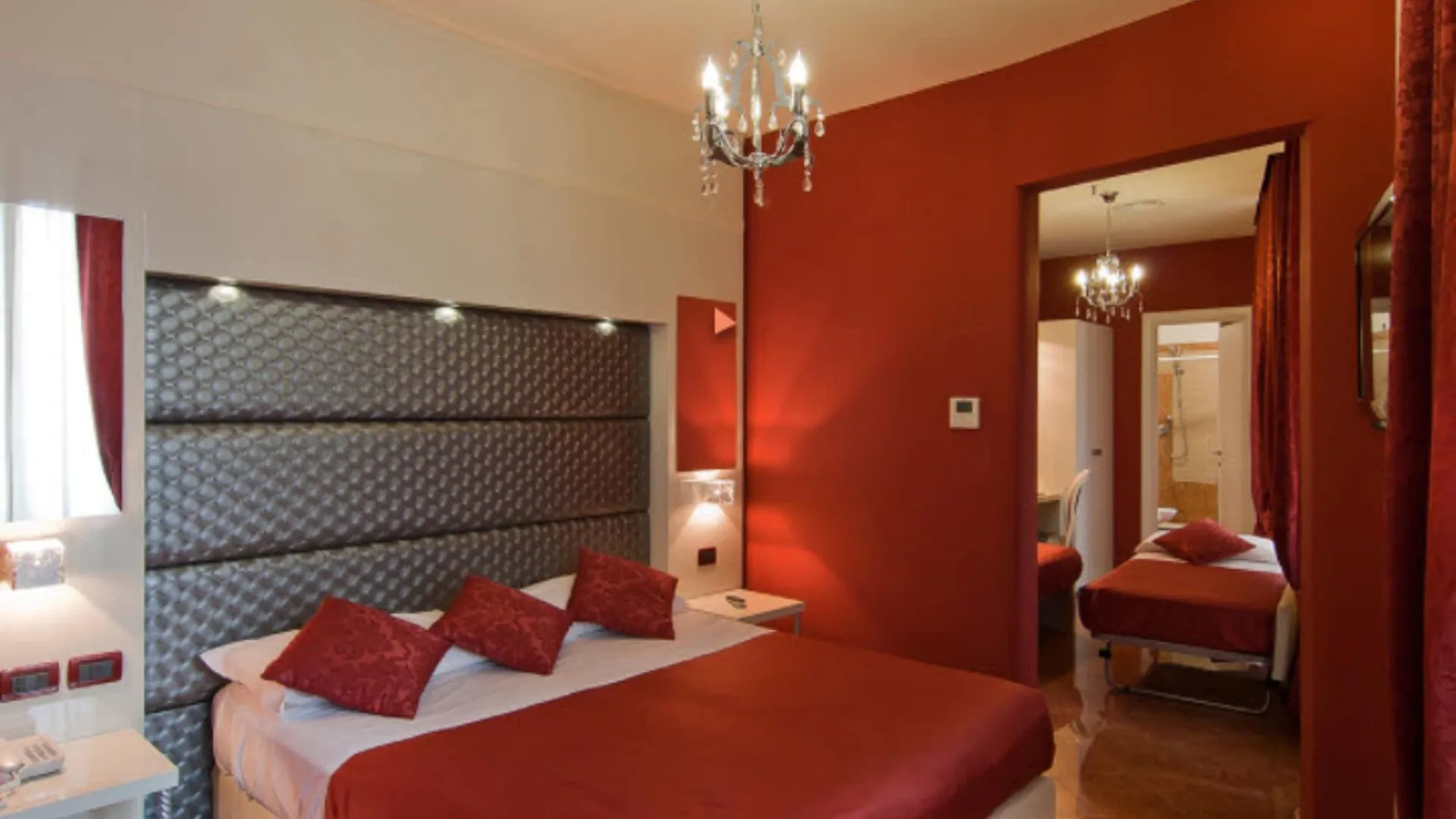 Hotel Fellini Рим Италия