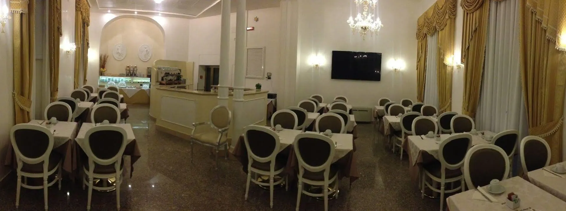 Hotel Fellini Rome 3*,  Italy